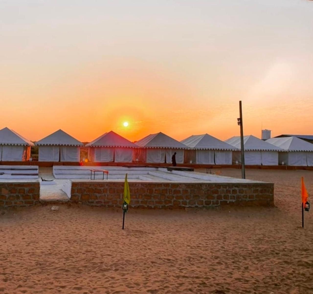 The Saffron Desert Camp Jaisalmer Esterno foto