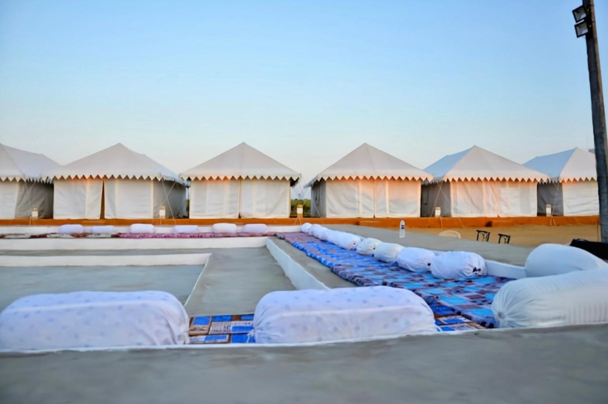 The Saffron Desert Camp Jaisalmer Esterno foto