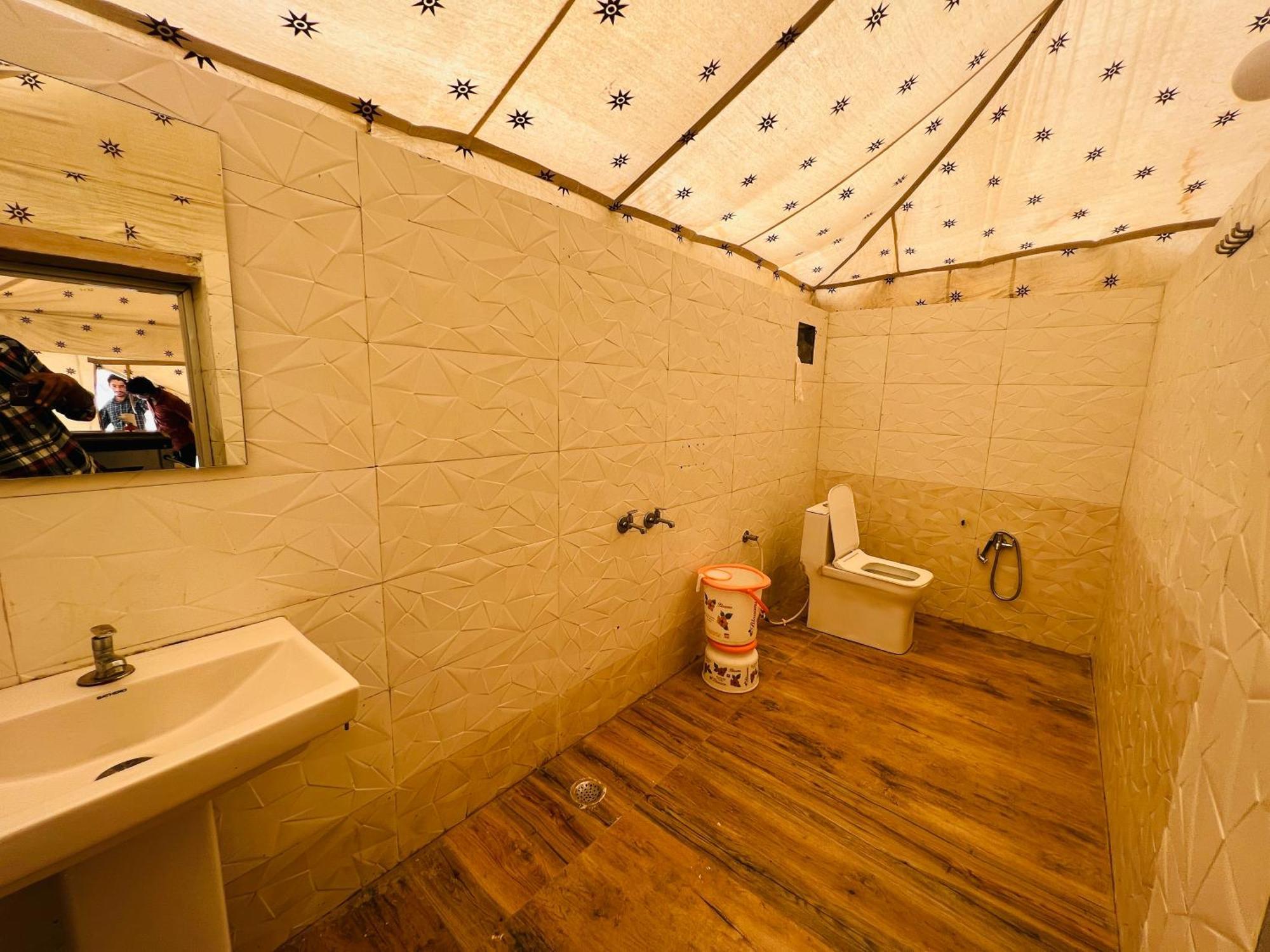 The Saffron Desert Camp Jaisalmer Esterno foto